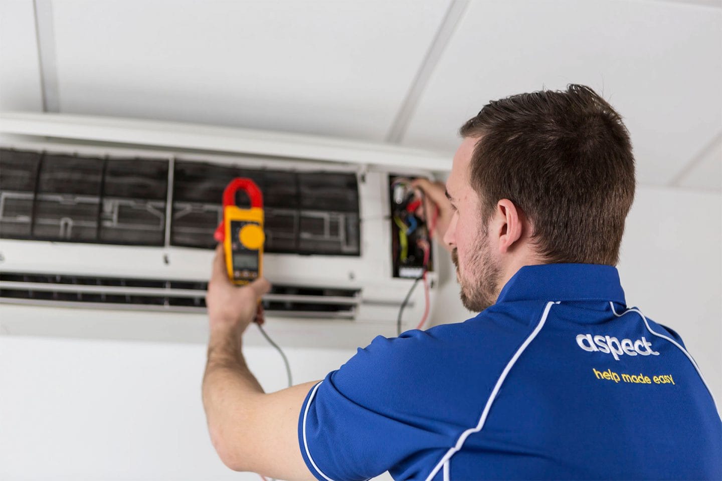 Air conditioning system installation service