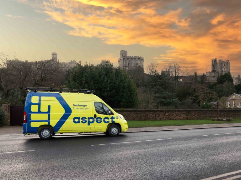 Aspect: 24 hour property maintenance in Berkshire. Use our postcode checker for rates in your area.