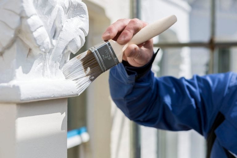 Exterior painting and decorating services